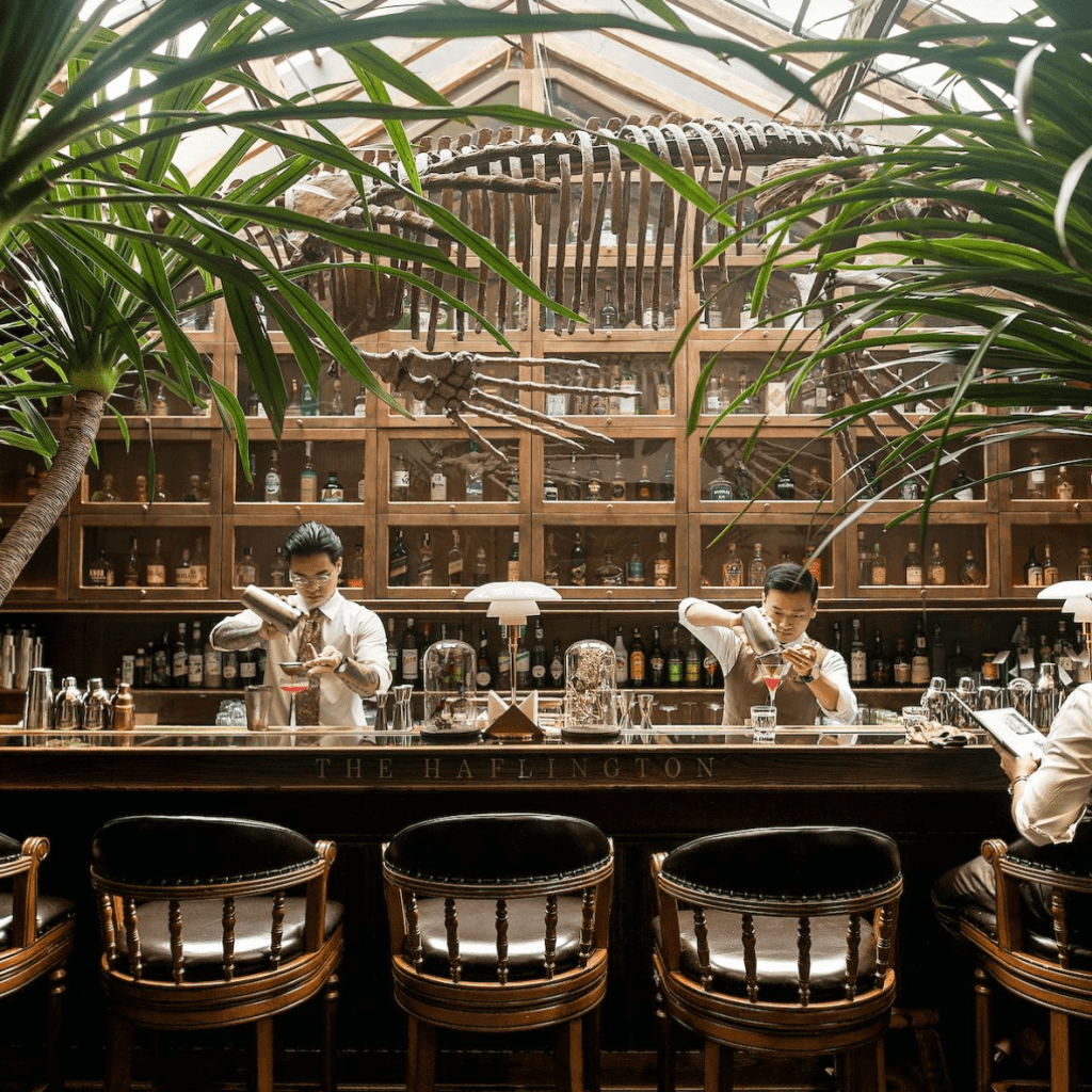 8 Vietnamese Bars Ascend To World’s Top&nbsp;500